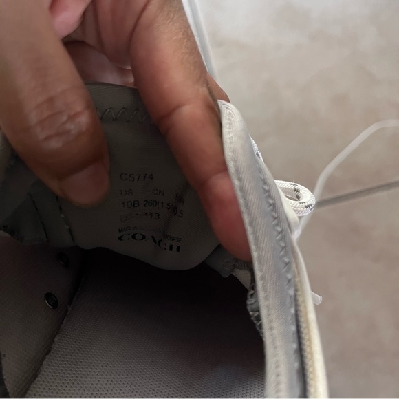 Coach C270 Signature Tech Runner – Waterproof & Stylish! (Size 10) - Picture 11 of 12